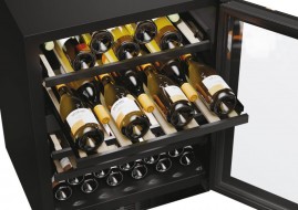 Vinoteca Integración 5 Estantes 44 botellas HAIER 34901520  | Clase F, Negro