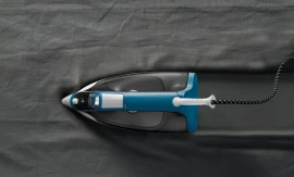 Plancha Plancha seco Suela de acero inoxidable Vapor continuo Golpe de vapor de 110 g/min ROWENTA DX1550D1  | azul, blanca y negra, Blanco